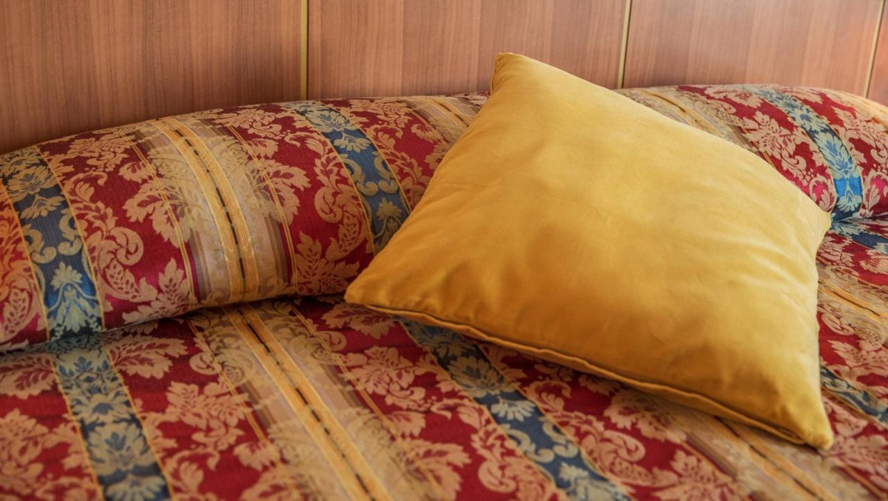 בלריה-איגאה מרינה Hotel Majestic מראה חיצוני תמונה